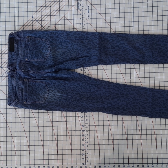 Vigoss Leopard Print Skinny Jeans - Picture 2 of 6